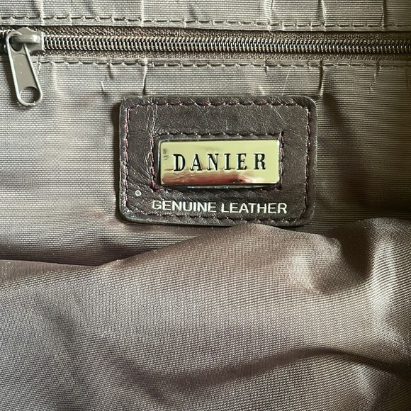 Daniel Genuine leather handbag. Purple/brown litmus colour. Never used. - Picture 2 of 6